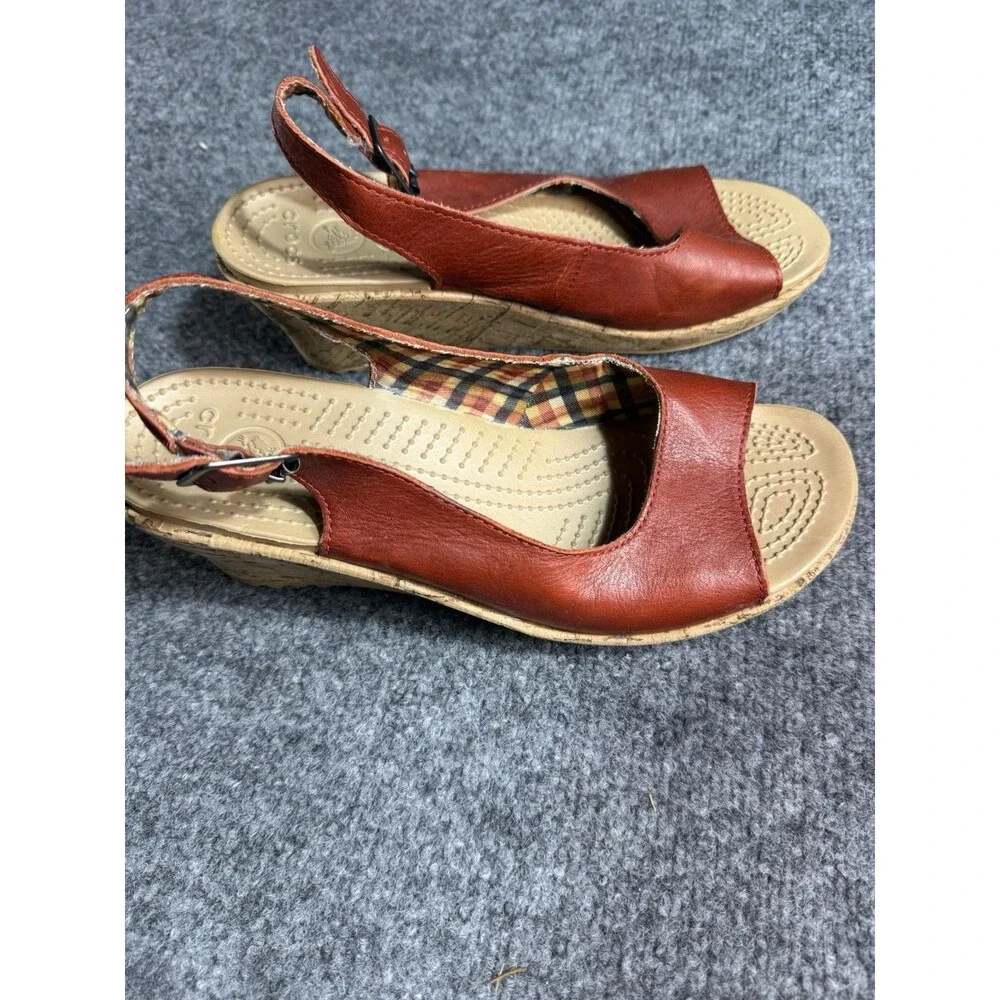 Crocs A‑Leigh Leather Slingback Wedge Sandals – Women’s 10 - Picture 2 of 7